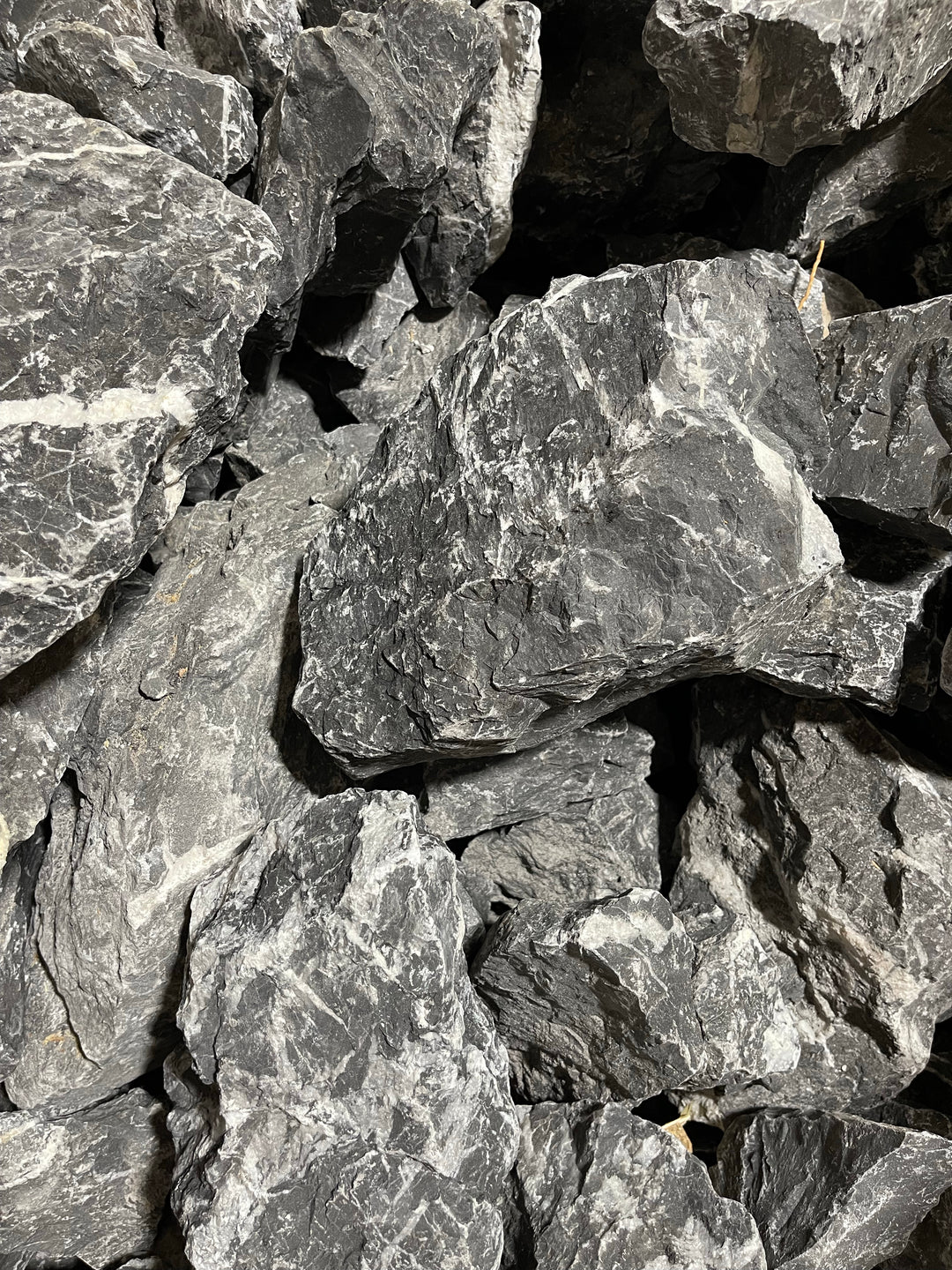 Black Mountain Slate Stone by lbs